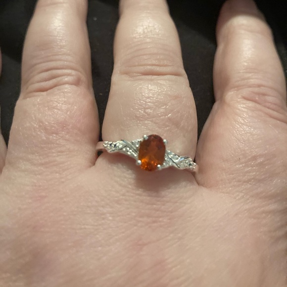 Jewelry - ❌❌Dainty ring